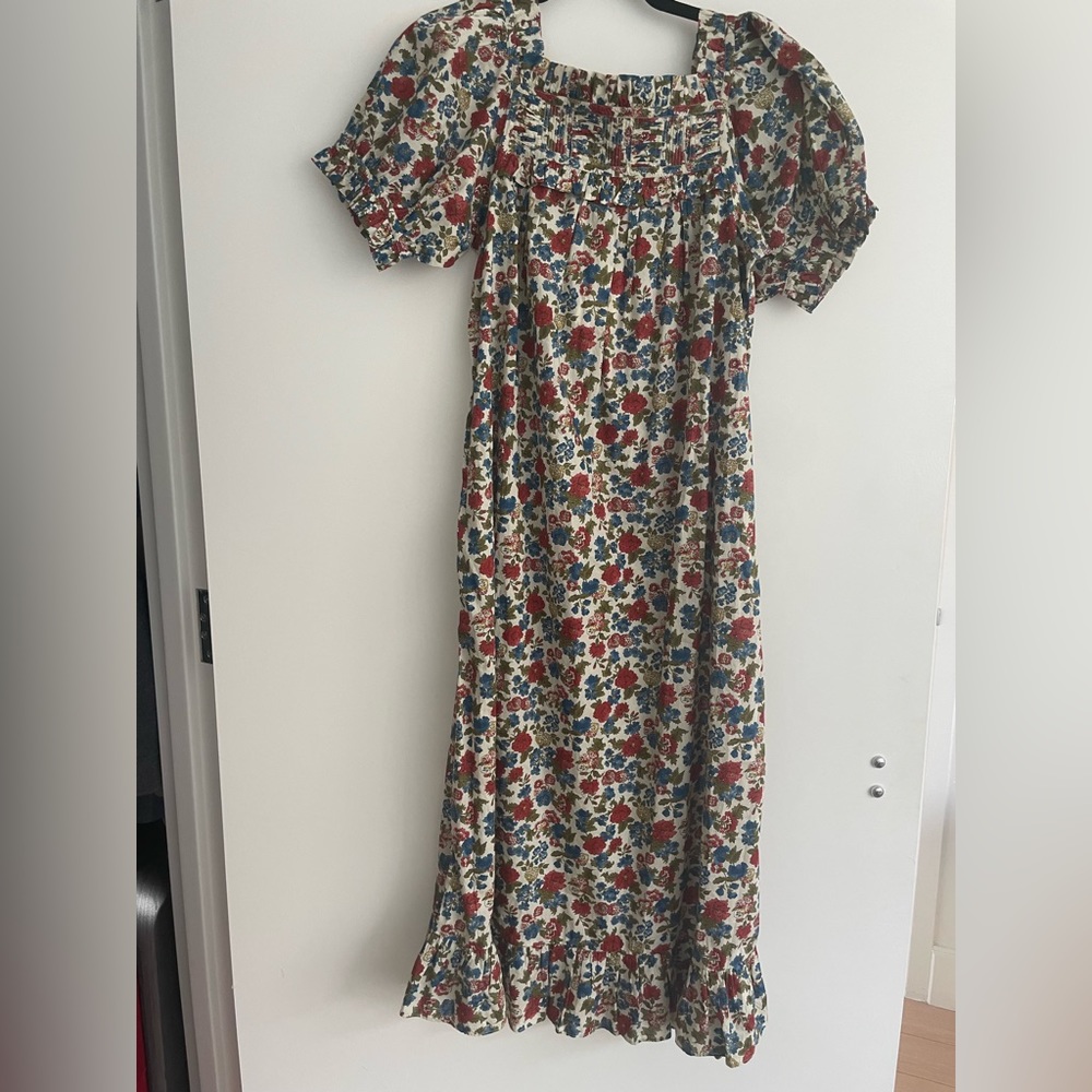 Doen Floral Midi Dress in Cream with Red & Blue Floral Print - Picture 5 of 5